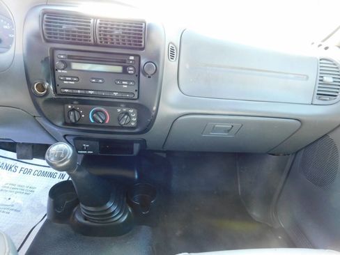Used 2004 Ford Ranger XL image 8