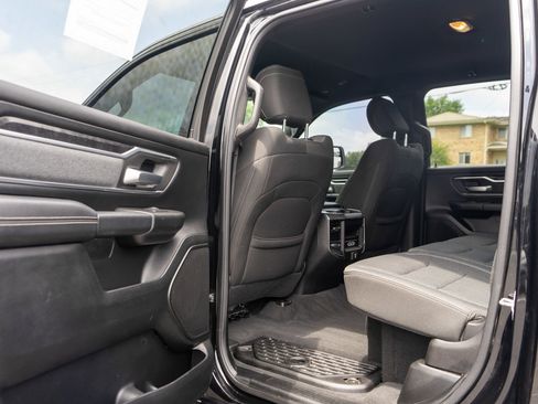 Used 2019 RAM 1500 Big Horn AWD/4WD image 28