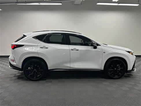 Certified 2024 Lexus NX 450h+ F Sport image 4