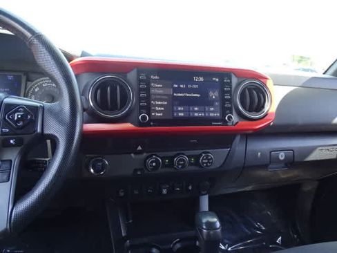 Certified 2020 Toyota Tacoma TRD Sport w/ Technology Package RWD image 27