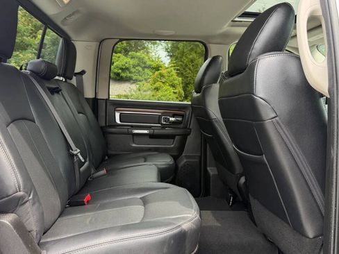 Used 2018 RAM 3500 Laramie AWD/4WD image 35