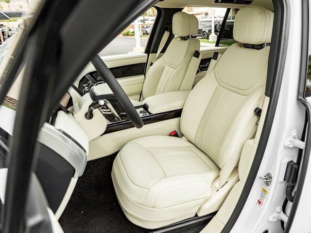 New 2026 Land Rover Range Rover SE AWD/4WD image 13