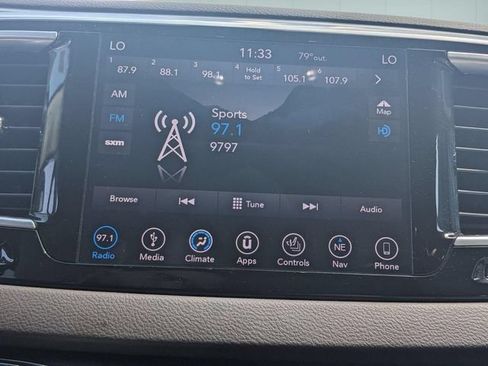 Used 2018 Chrysler Pacifica Touring-L Plus FWD image 23