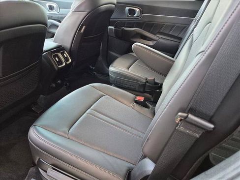 Used 2023 Kia Sorento SX FWD image 19