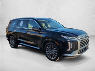 Used 2024 Hyundai Palisade Calligraphy video 3