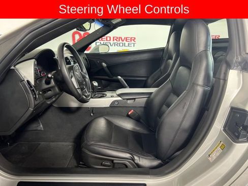 Used 2005 Chevrolet Corvette Coupe w/ Preferred Equipment Group RWD image 10