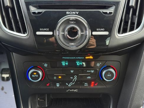 Used 2017 Ford Focus RS image 35