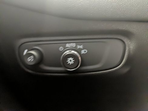 Used 2022 Chevrolet Equinox LT image 23