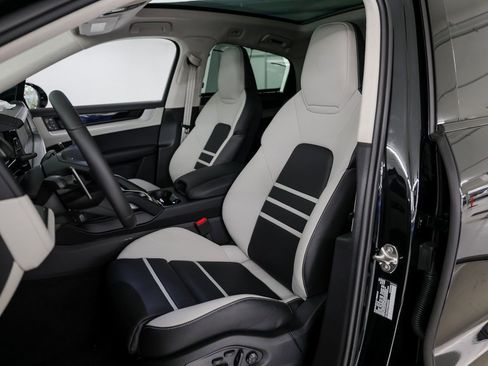 New 2026 Porsche Cayenne S AWD/4WD image 5