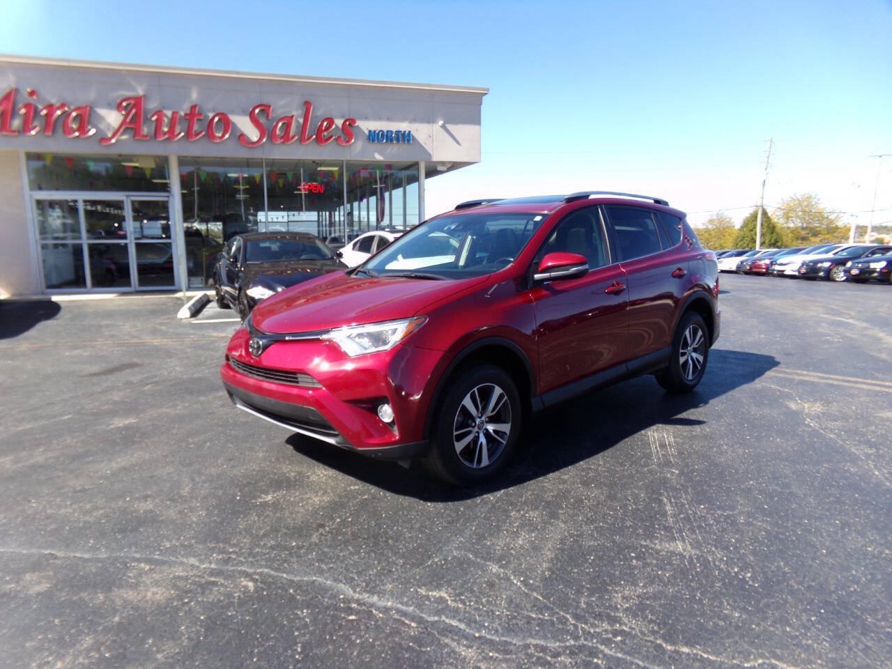 Used 2018 Toyota RAV4 XLE w/ Plus Extra Value Package AWD/4WD image 2