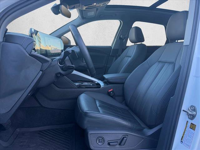 Used 2025 Audi Q5 Premium w/ Convenience Package AWD/4WD image 16