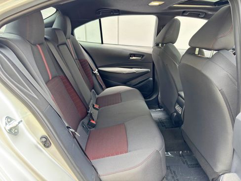 Used 2024 Toyota Corolla SE w/ SE Premium Package FWD image 39