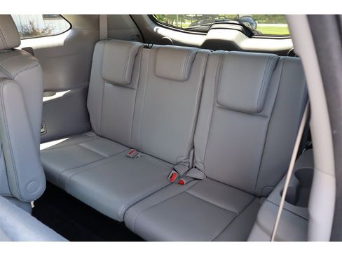 Used 2017 Toyota Highlander FWD V6 image 21