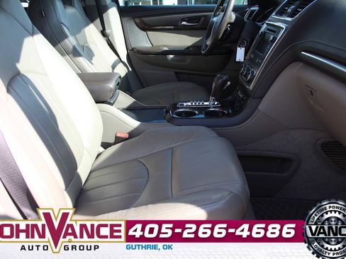 Used 2015 GMC Acadia Denali image 17