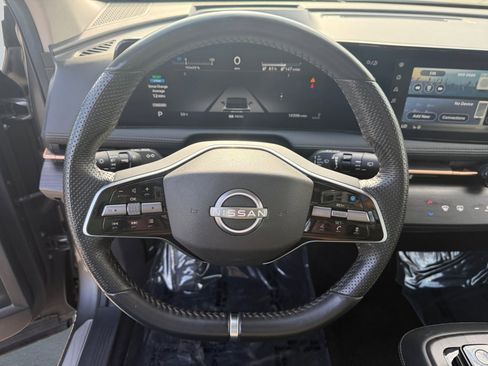 Used 2024 Nissan Ariya FWD image 12