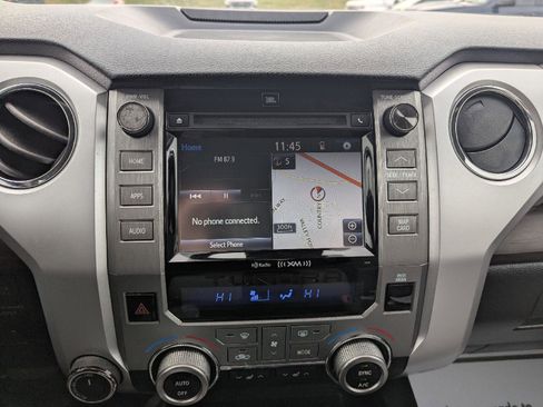 Used 2018 Toyota Tundra Limited image 15