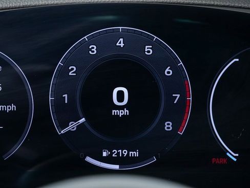 Certified 2025 Porsche Cayenne image 12