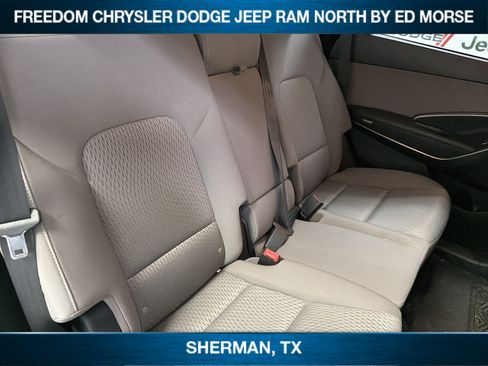 Used 2018 Hyundai Santa Fe SE FWD image 10