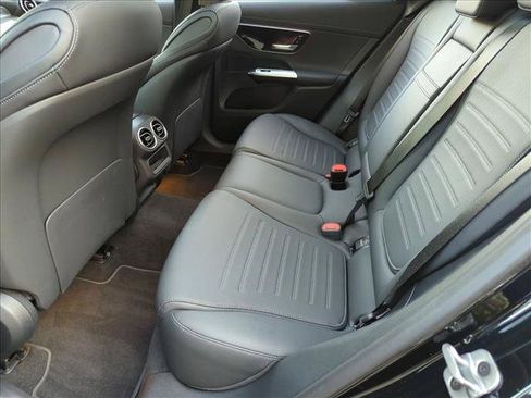 Used 2026 Mercedes-Benz GLC 300 image 19