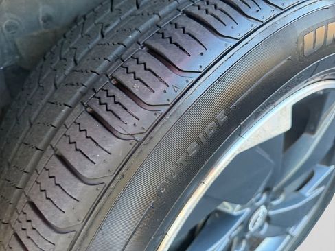 Used 2024 Nissan Rogue SV image 19