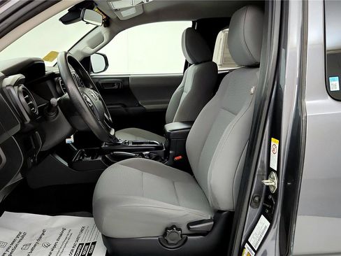Certified 2019 Toyota Tacoma SR image 33