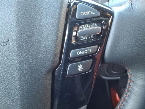 Used 2025 Nissan Frontier Pro-X image 29