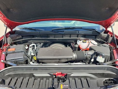 New 2026 GMC Sierra 1500 SLT image 18