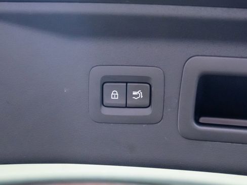 Used 2024 MAZDA CX-90 Plug-In Hybrid w/ Preferred image 31