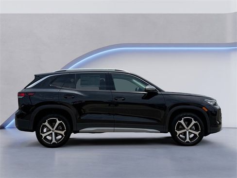 New 2025 Volkswagen Tiguan SE image 4