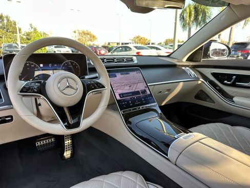 Certified 2022 Mercedes-Benz S 580 4MATIC Sedan image 15