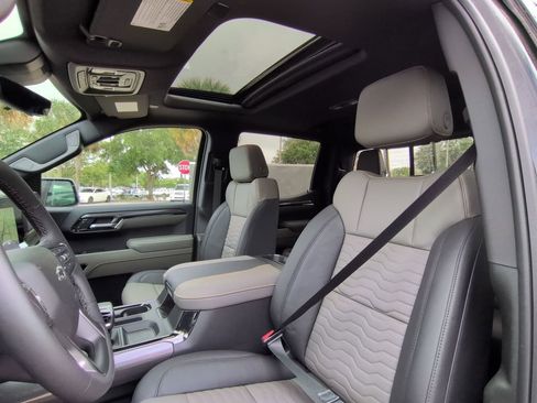 New 2026 Chevrolet Silverado 1500 ZR2 w/ Dark Appearance Package AWD/4WD image 20