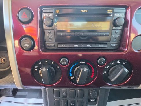 Used 2007 Toyota FJ Cruiser 4WD w/ Convenience Pkg image 18