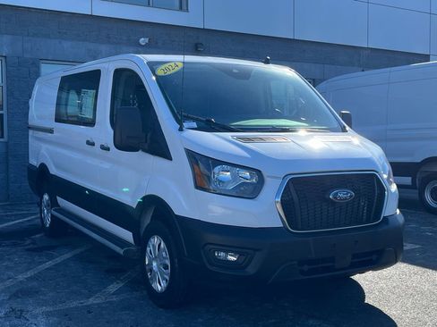 Used 2024 Ford Transit 250 Low Roof w/ Exterior Upgrade Package image 9