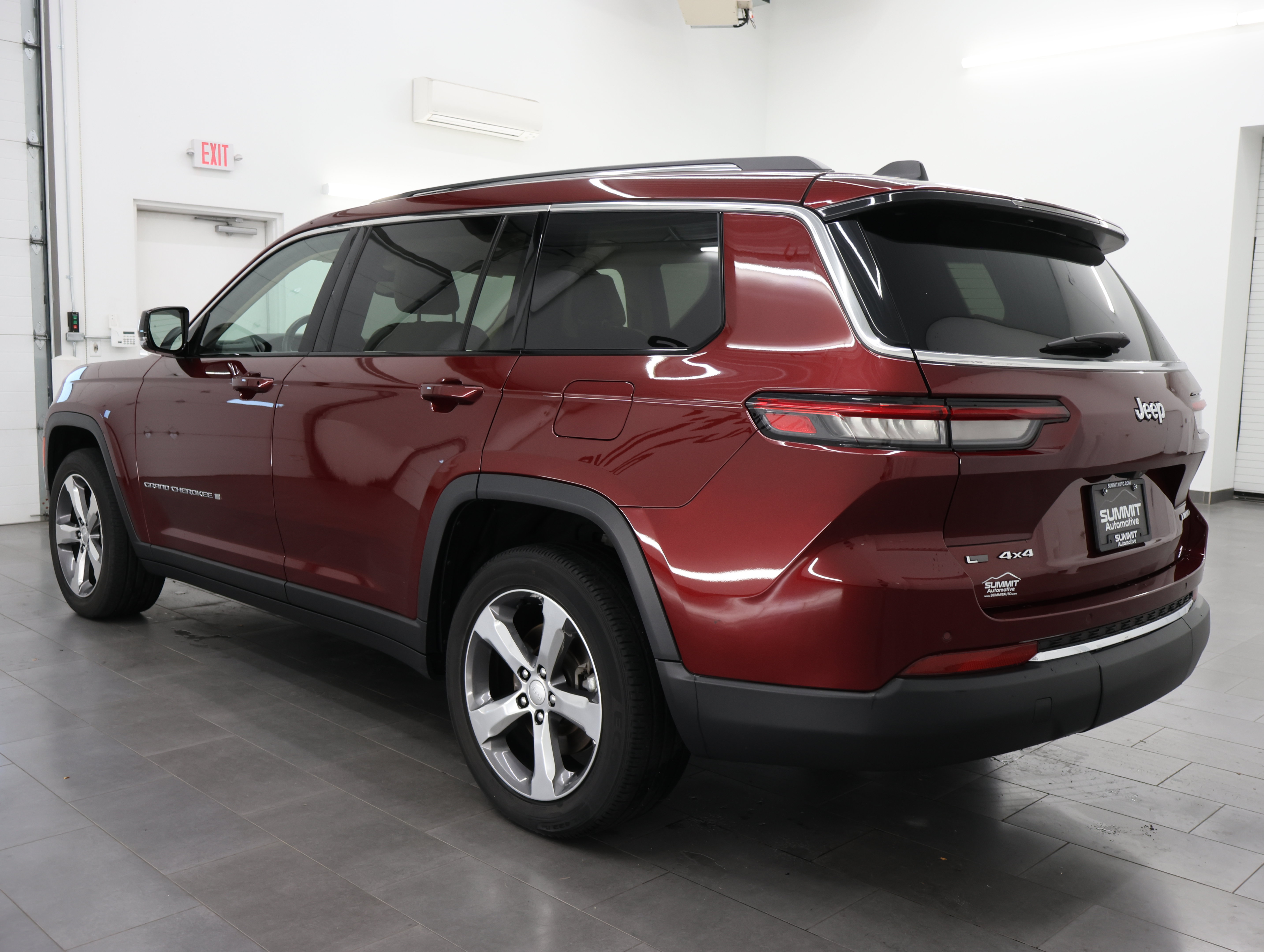 Used 2021 Jeep Grand Cherokee L Limited w/ Trailer Tow Group (B) AWD/4WD image 6