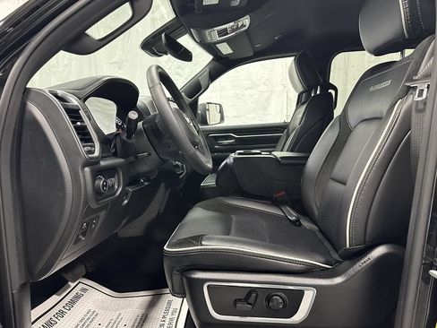 Used 2025 RAM 1500 Laramie AWD/4WD image 13