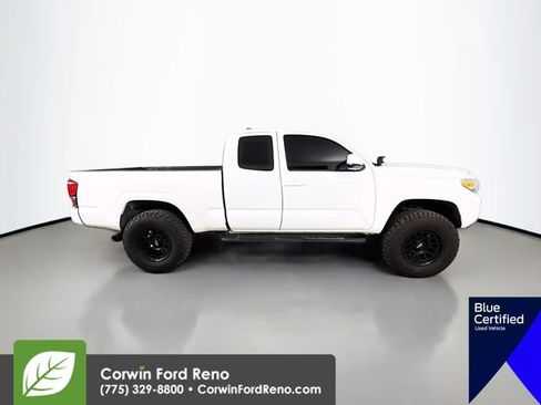 Used 2018 Toyota Tacoma SR w/ SR Convenience Package RWD image 10