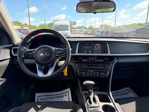 Used 2020 Kia Optima LX FWD image 17