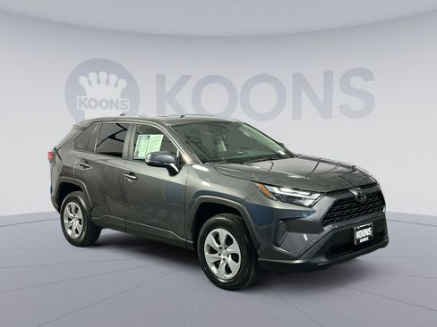 Used 2023 Toyota RAV4 LE image 10