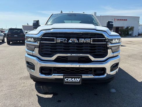 Used 2026 RAM 2500 Big Horn AWD/4WD image 2