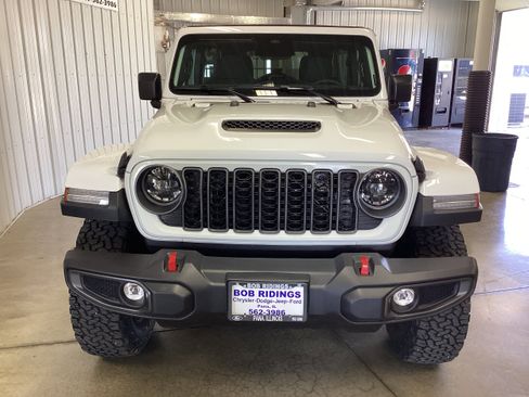 New 2026 Jeep Wrangler Unlimited Rubicon AWD/4WD image 8