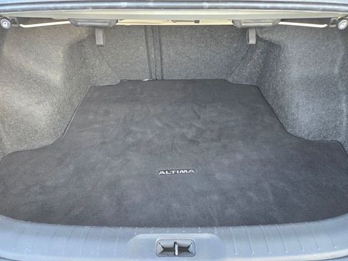 Used 2019 Nissan Altima 2.5 SR image 17