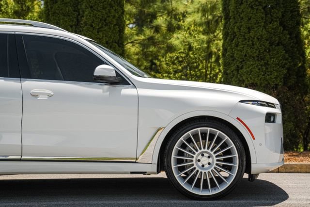 Used 2023 BMW X7 xDrive40i AWD/4WD image 14