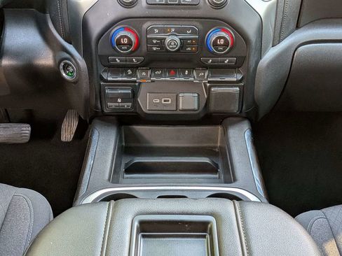 Used 2021 Chevrolet Silverado 1500 LT Trail Boss w/ Convenience Package II AWD/4WD image 20