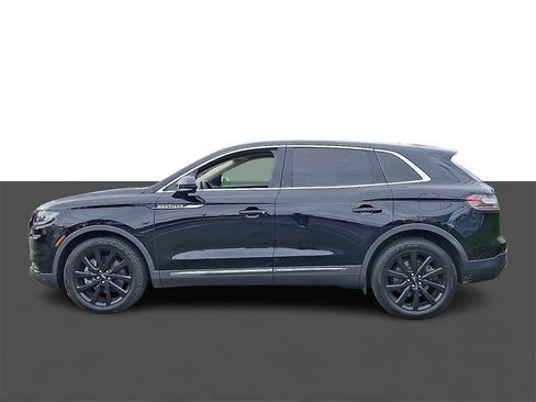 Used 2022 Lincoln Nautilus Reserve w/ Monochromatic Package image 4