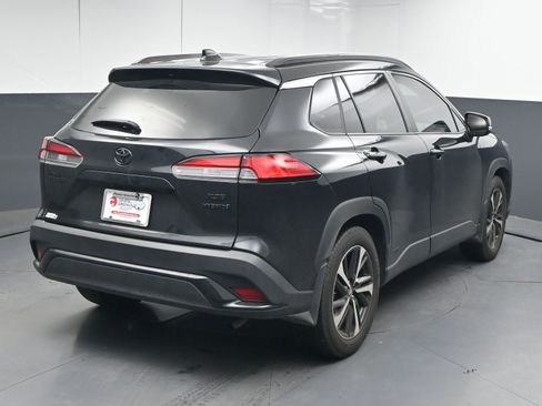 Used 2024 Toyota Corolla Cross XSE image 8