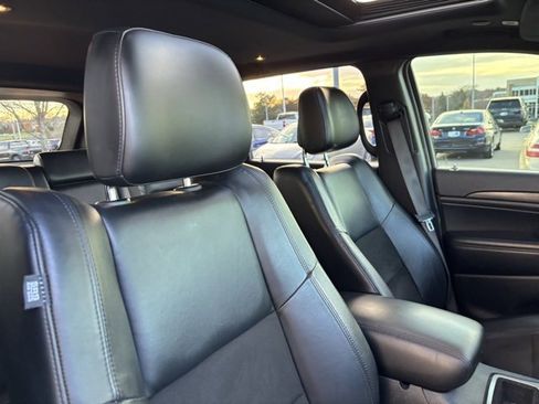 Used 2021 Jeep Grand Cherokee Laredo X image 28