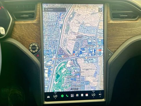 Used 2018 Tesla Model X 100D AWD/4WD image 15