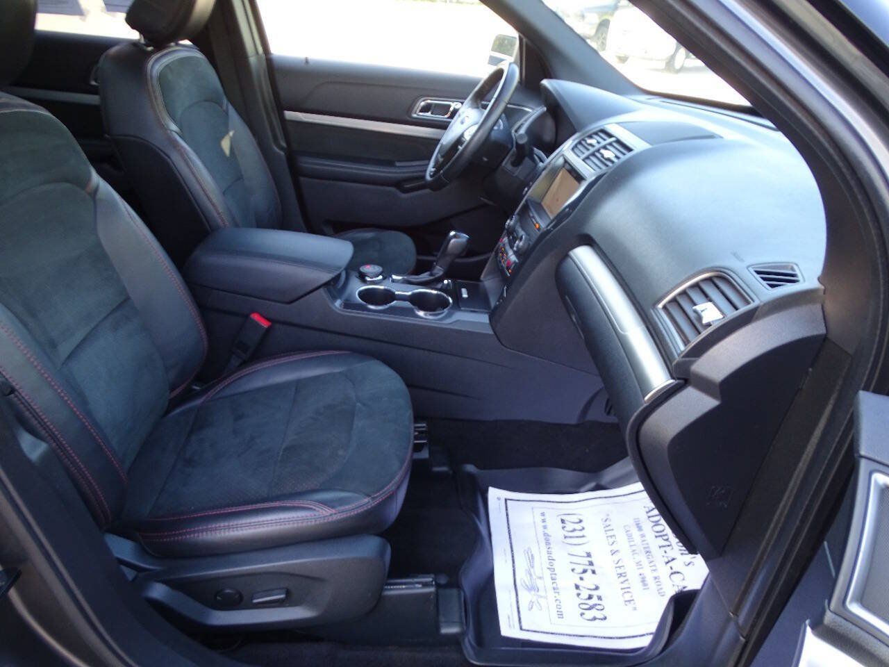 Used 2019 Ford Explorer AWD XLT w/ XLT Sport Appearance Package image 51
