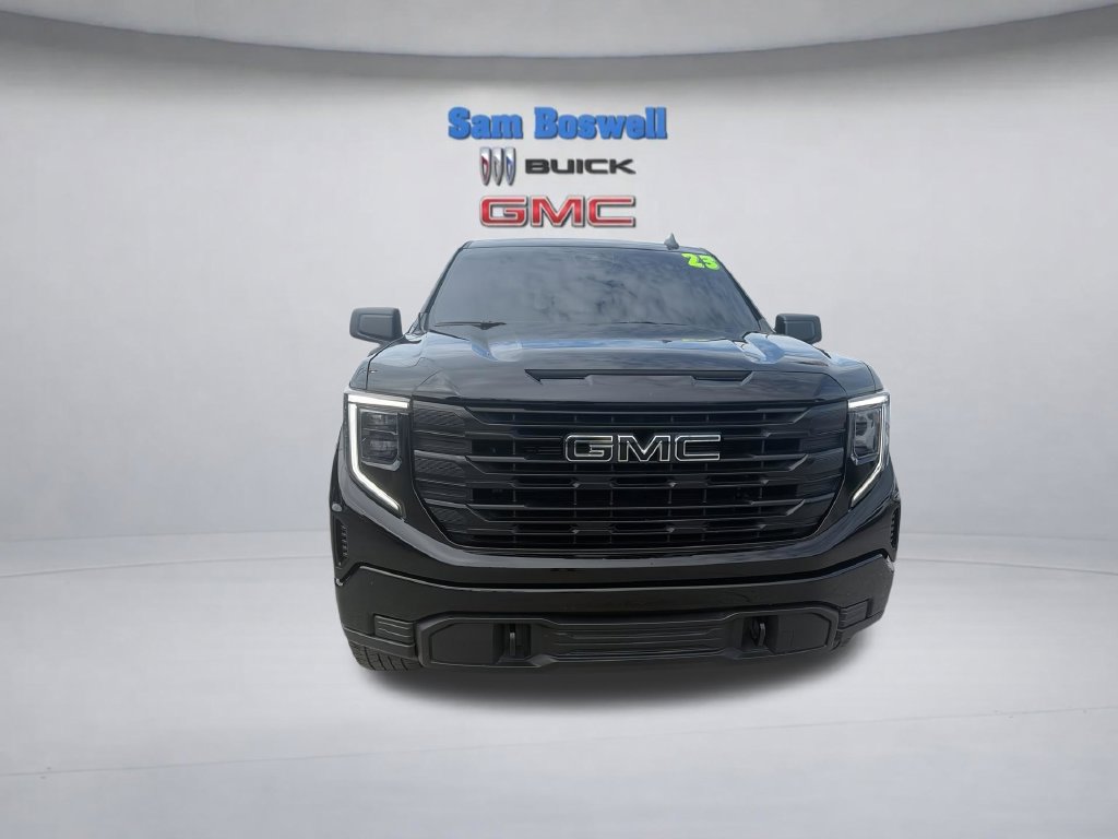 Used 2023 GMC Sierra 1500 Pro w/ Graphite Edition AWD/4WD image 5