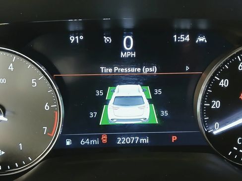Certified 2022 Buick Envision Essence w/ Sport Touring Package FWD image 33
